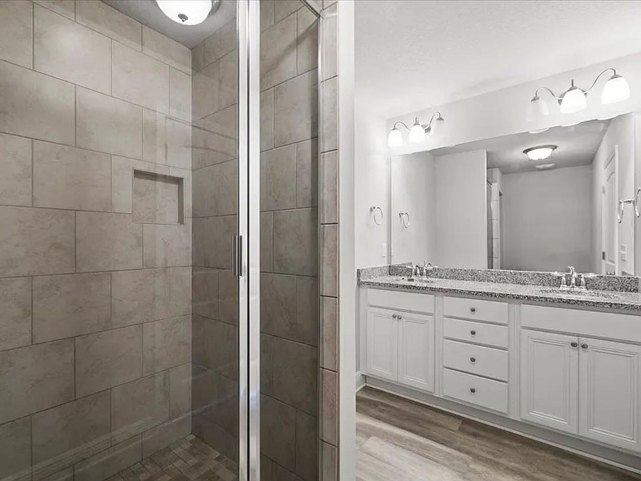 65 Crossing Ln #F - Photo 4 of 30