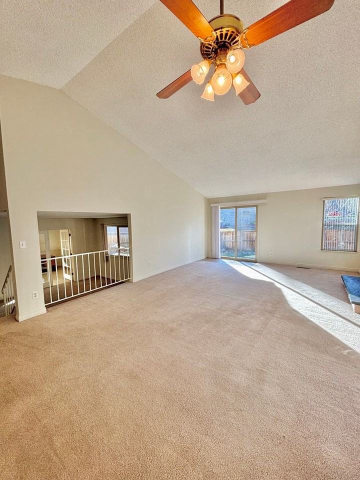 7374 S Sheephorn Mtn - Photo 5 of 36