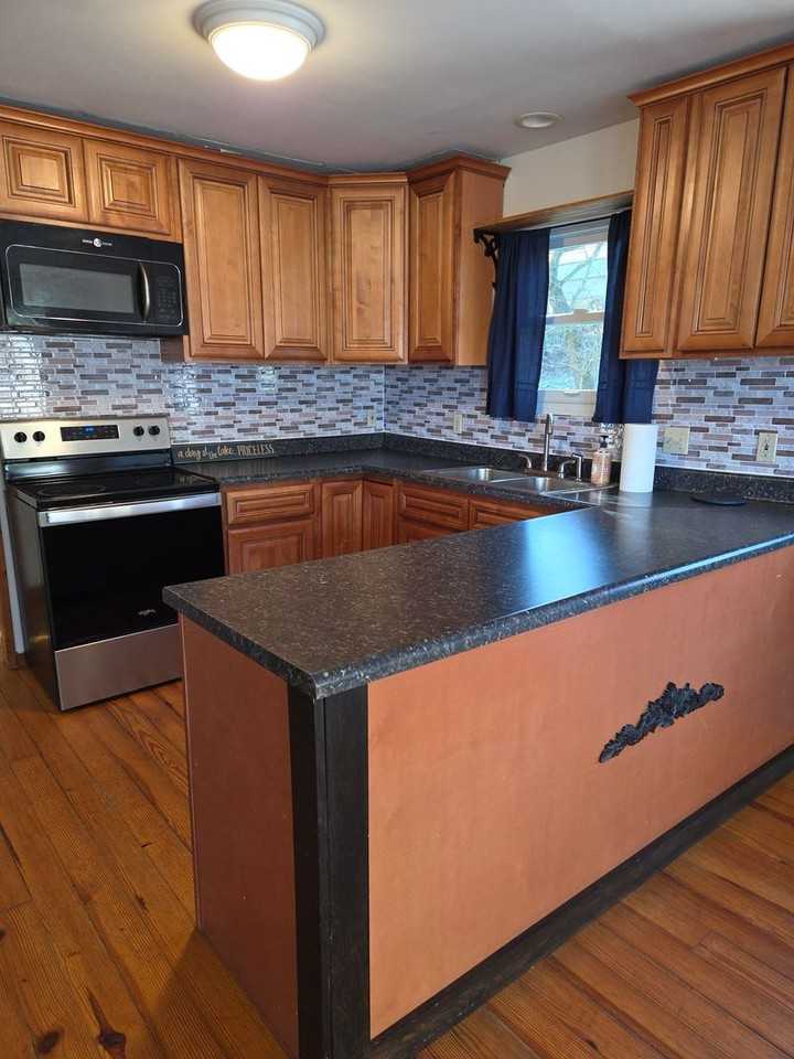 3314 Cove Point Dr - Photo 4 of 13