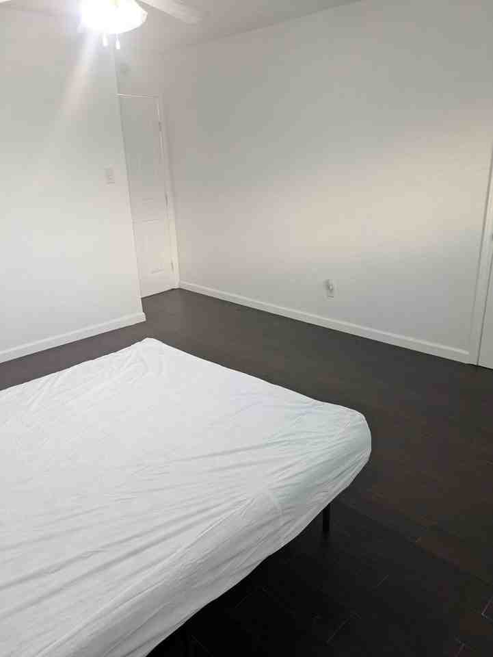 11127 Sageview Dr - Photo 7 of 25