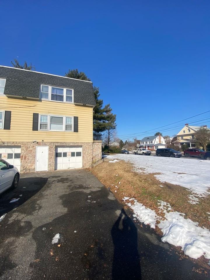 5 W Plumstead Ave - Photo 4 of 17