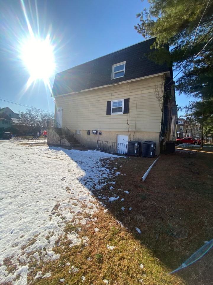 5 W Plumstead Ave - Photo 5 of 17