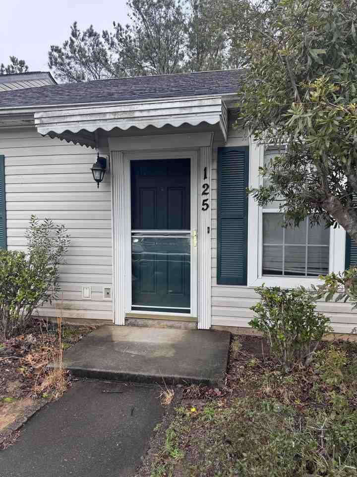 125 Saint Kitts Ct #1