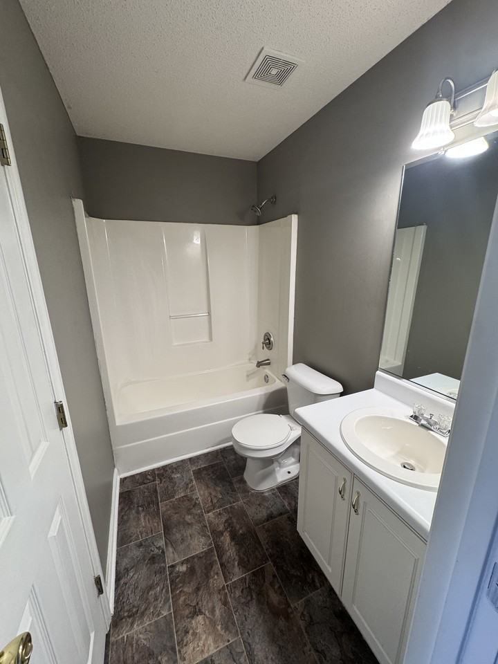 125 Saint Kitts Ct #1 - Photo 6 of 6