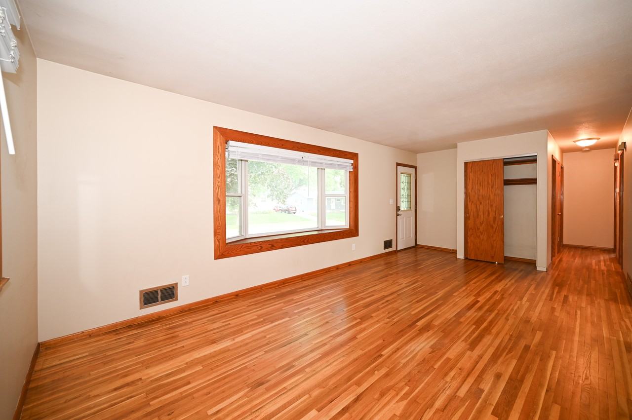 2502 24th Ave Nw #1 - Photo 4 of 17