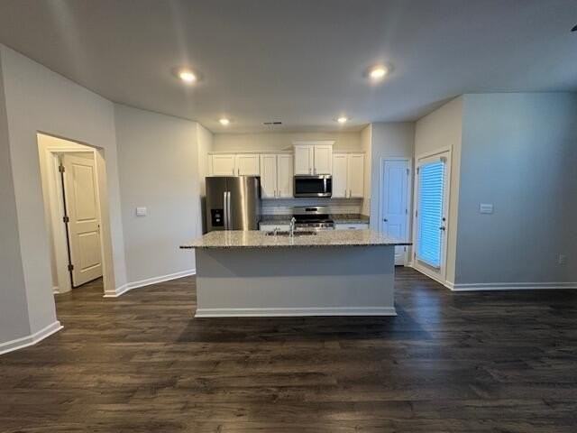 319 Bisham Ct - Photo 7 of 38