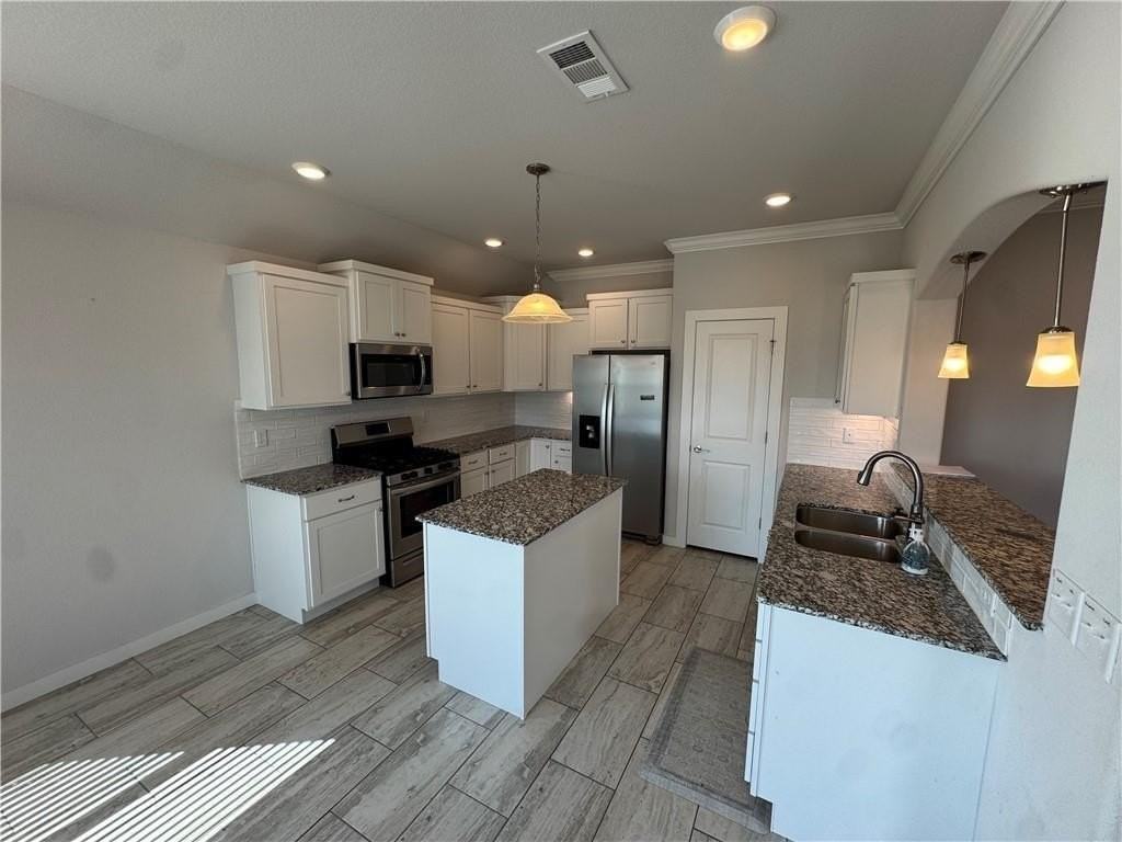 4401 W Havana Ave - Photo 4 of 24