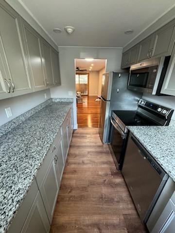 595 Seneca St #24 - Photo 2 of 9