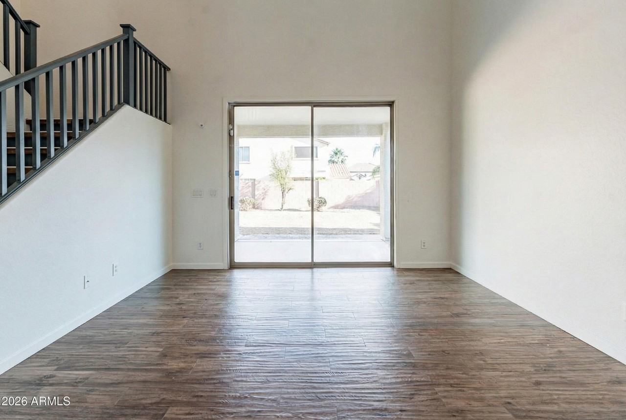 10625 E Knowles Ave - Photo 2 of 24