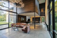 1001 W Lucas Dr - Photo 1 of 1