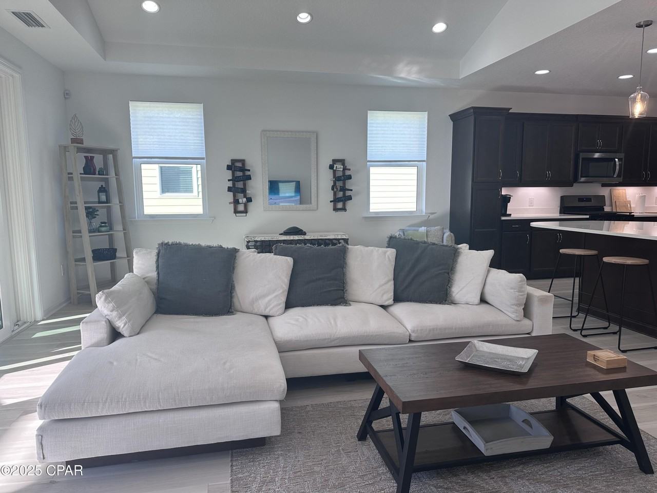 9259 Paradise Dr - Photo 7 of 50