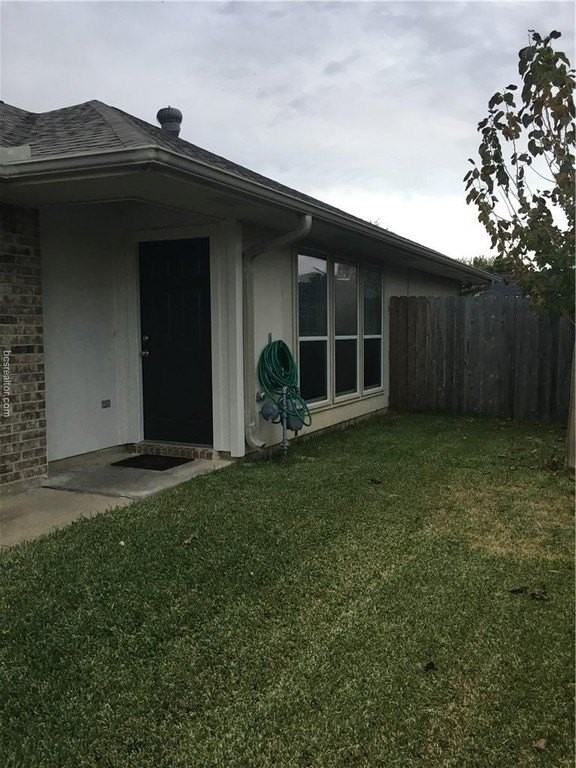 609 Plano Dr - Photo 4 of 19