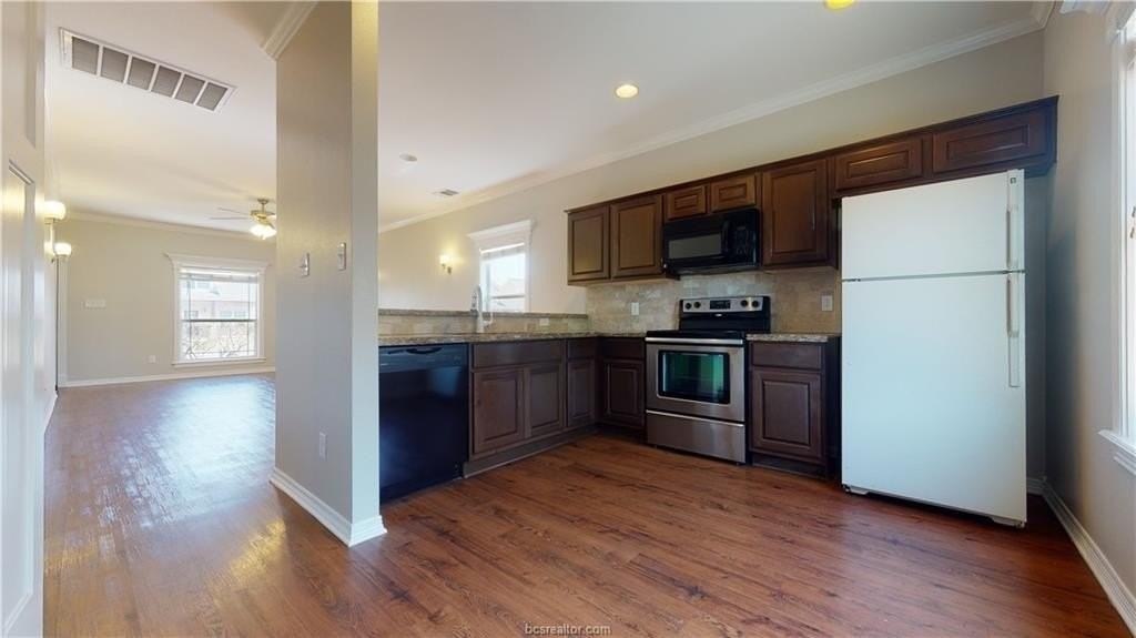 6904 Appomattox Dr - Photo 6 of 28