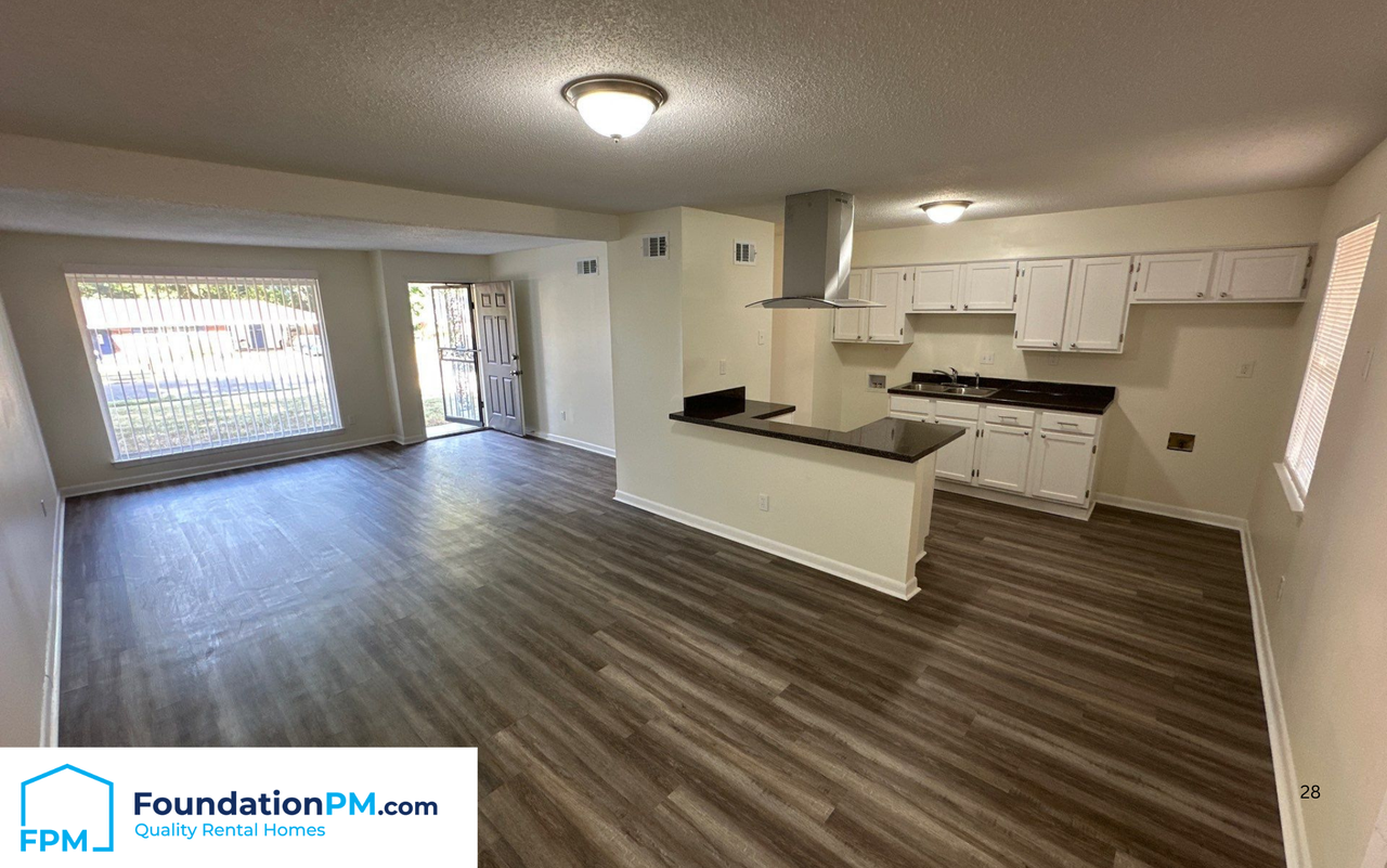 5330 Whitworth St #1 - Photo 3 of 19