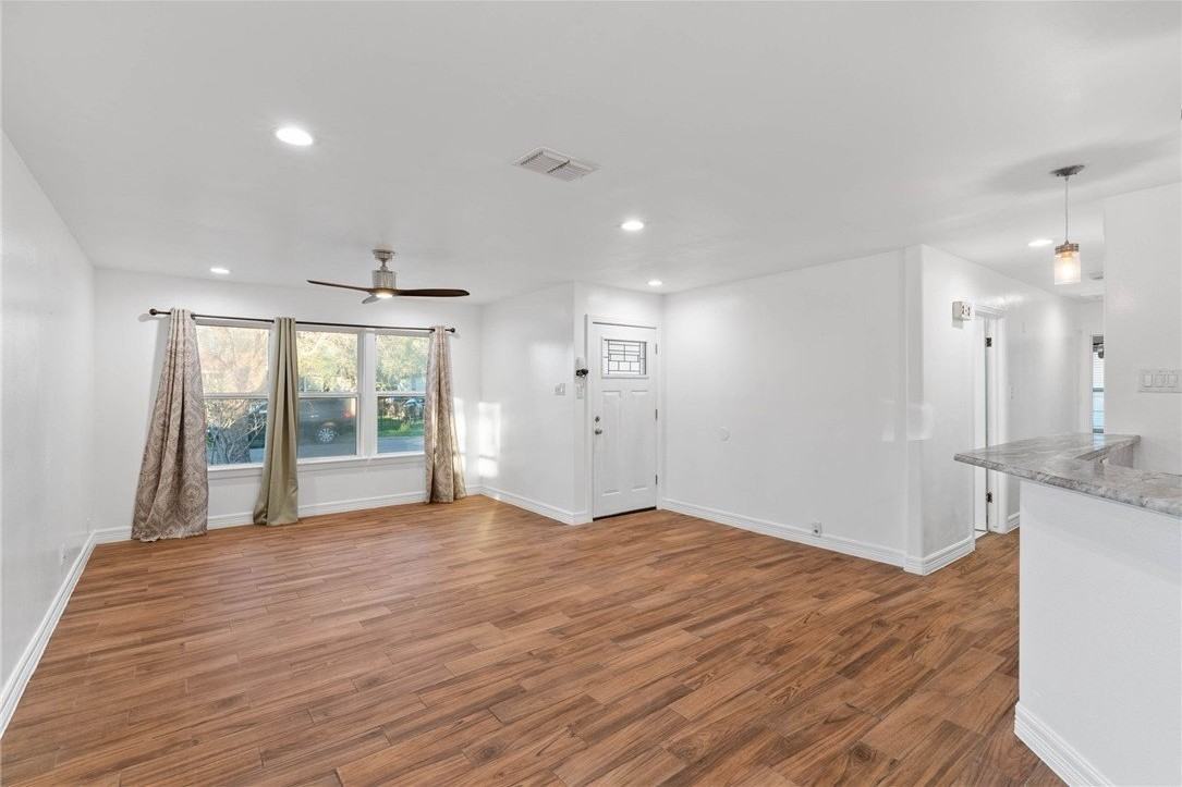 4841 Monette Dr - Photo 4 of 15