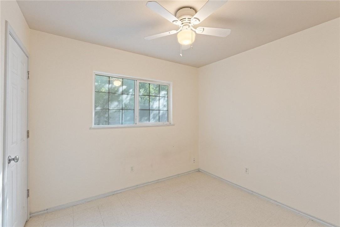 3630 Stinson St - Photo 7 of 13