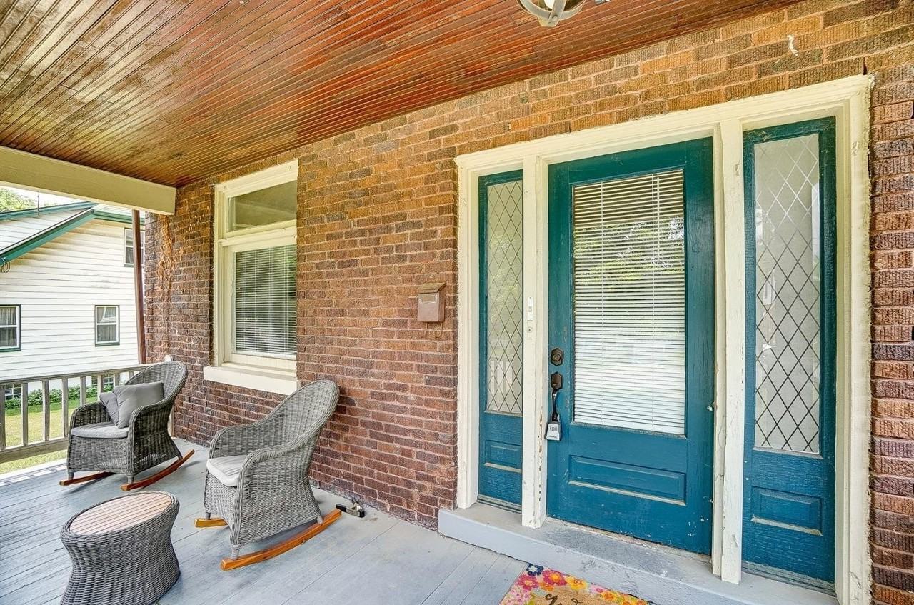 5805 Woodmont Ave - Photo 5 of 44