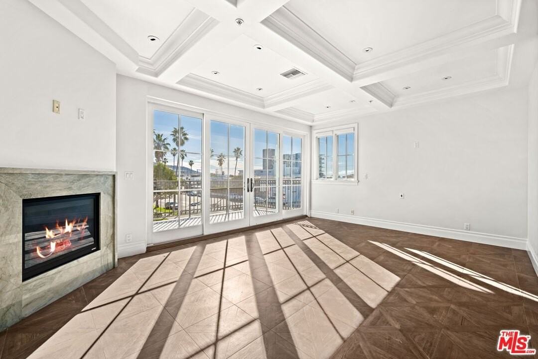 201 Avenue A #A - Photo 7 of 50