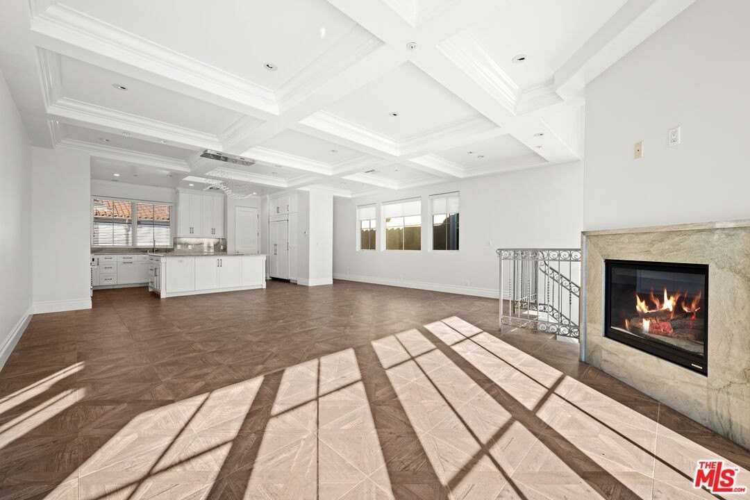 201 Avenue A #A - Photo 5 of 50