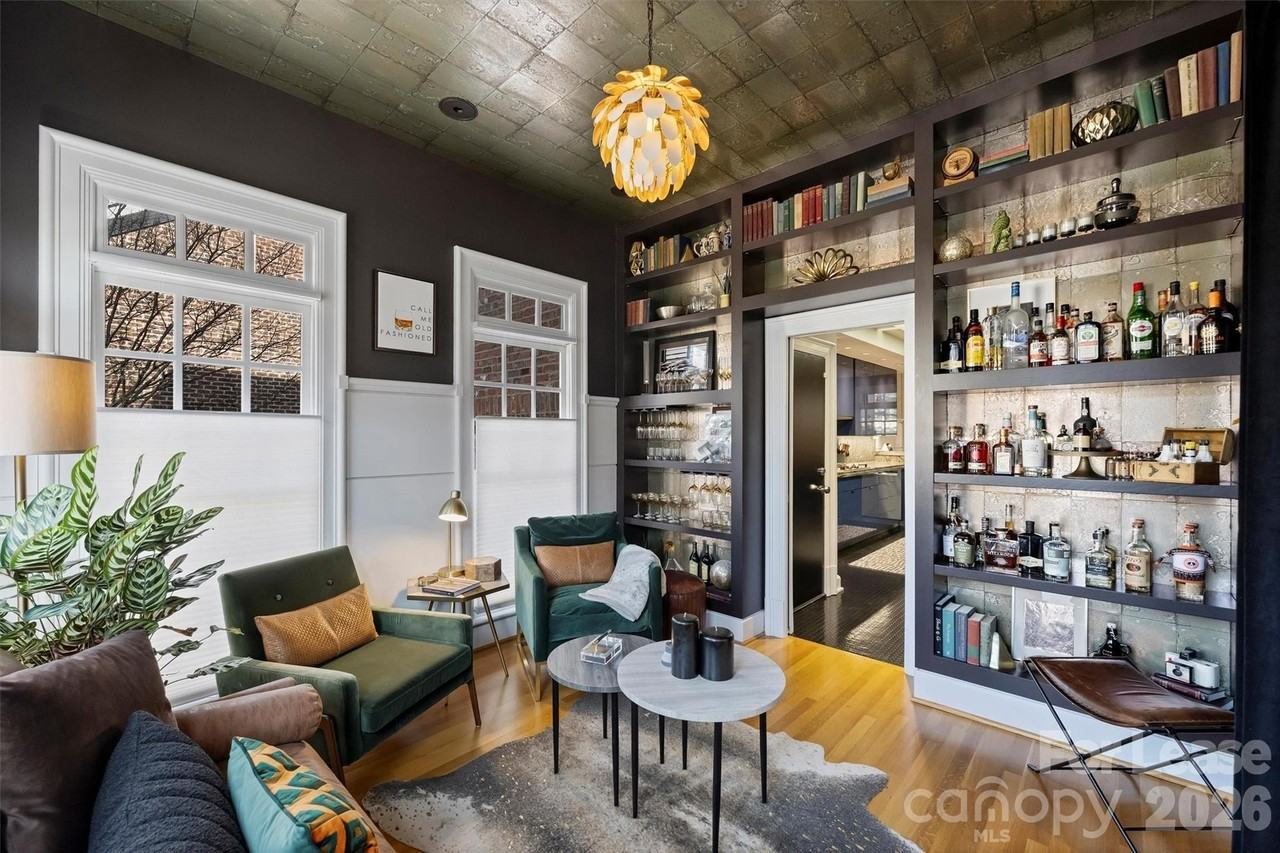 1124 Dilworth Crescent Row - Photo 5 of 45