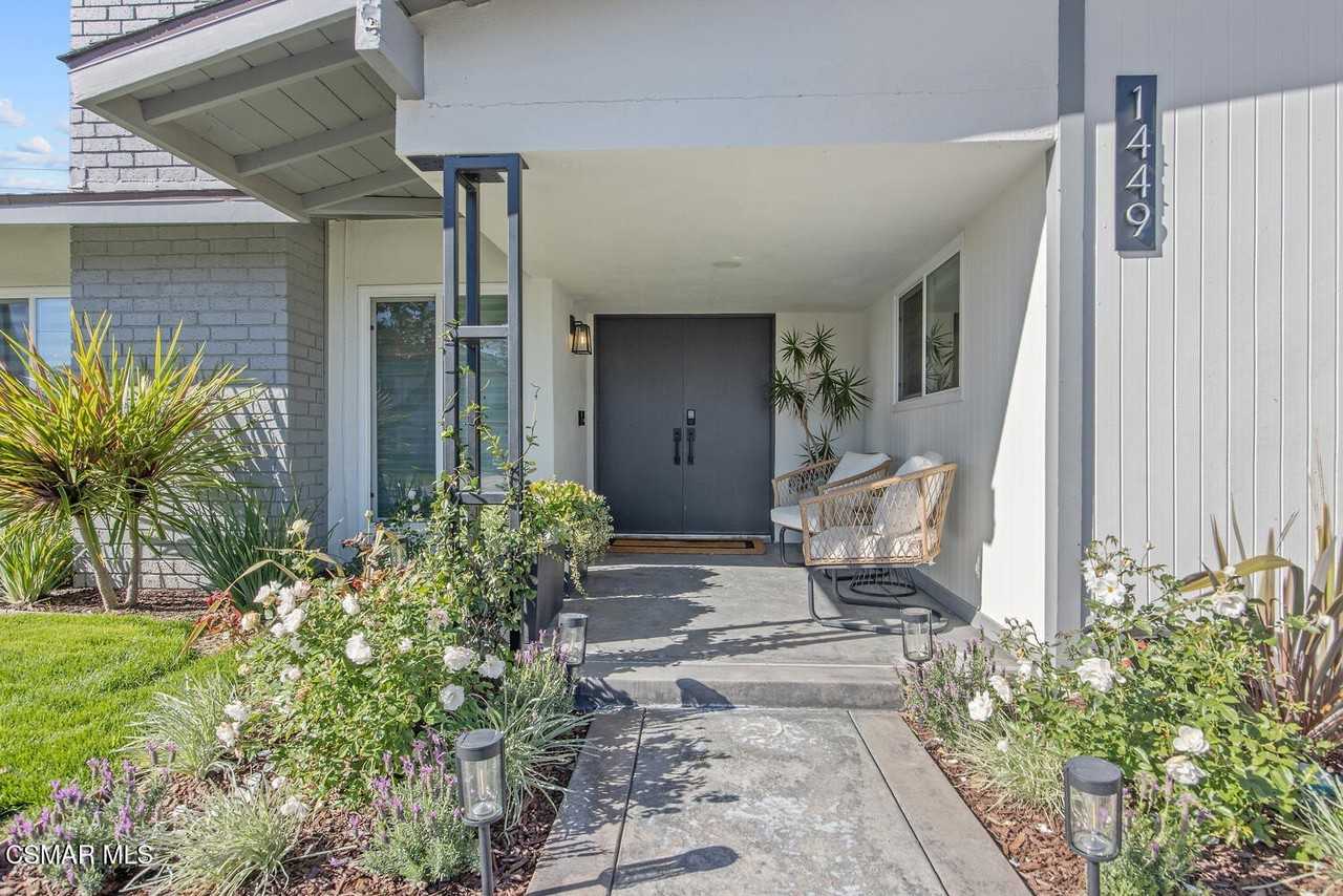 1449 Norwich Ave - Photo 2 of 41