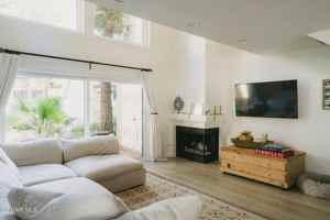 featured image of 5716 Skyview Way Unit B #B