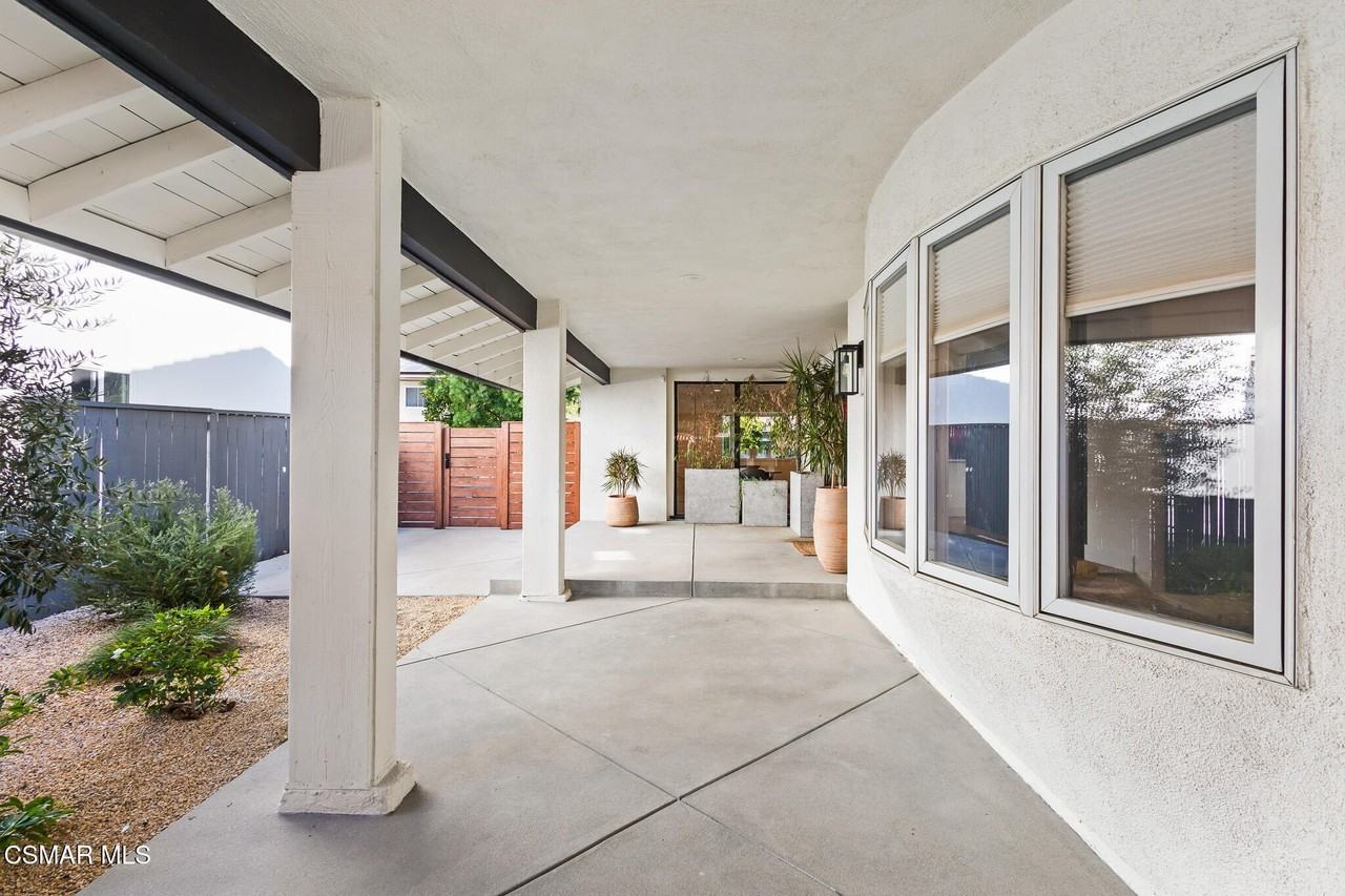 1632 Camberwell Pl - Photo 5 of 40