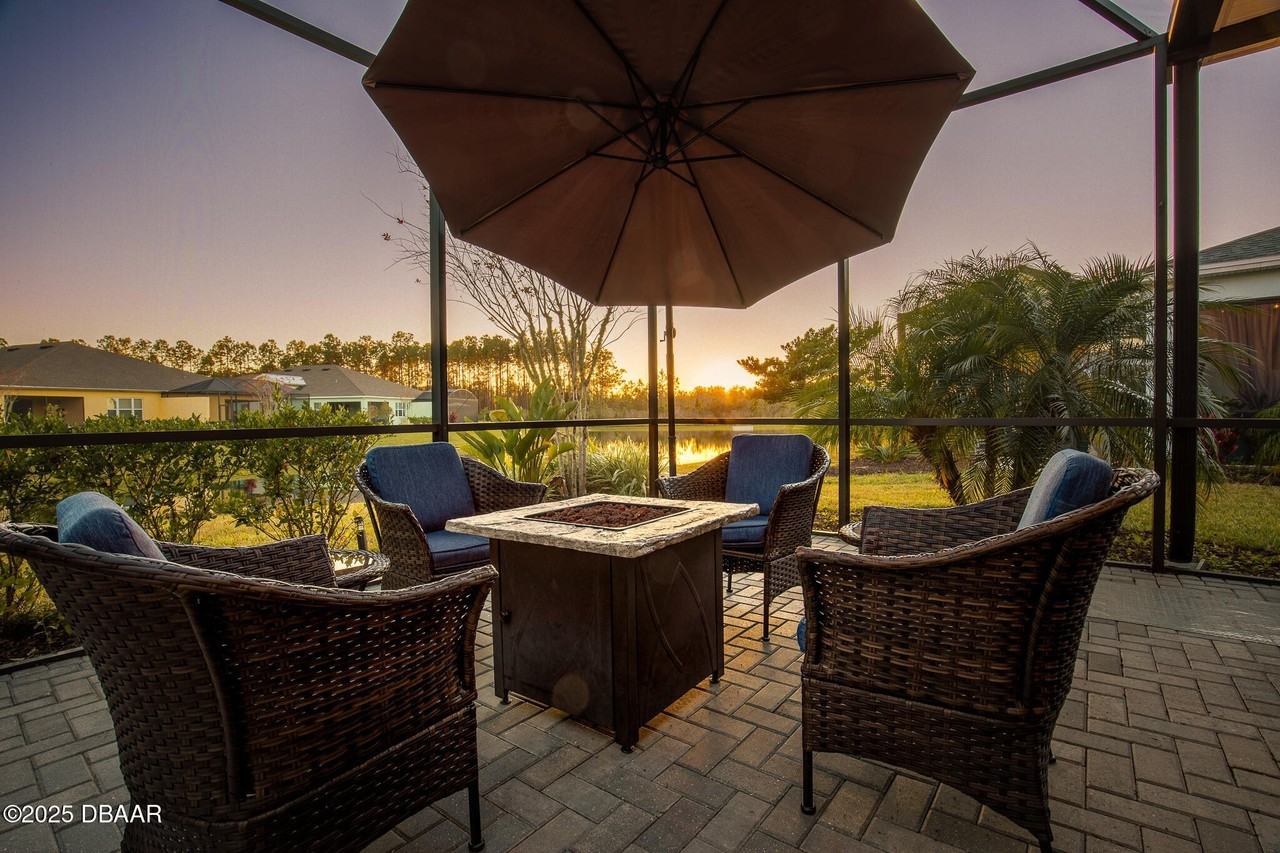 225 St Somewhere Dr - Photo 2 of 50