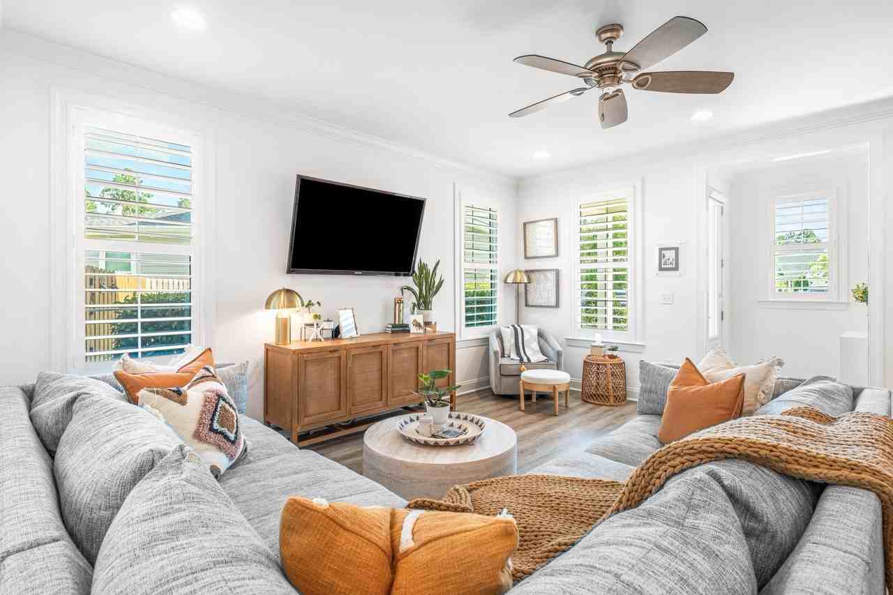 229 Windrow Way - Photo 4 of 50