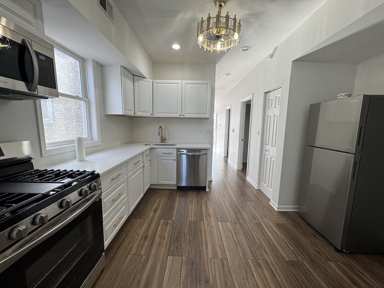 5148 West Henderson StreetUnit 2 #2 - Photo 3 of 22