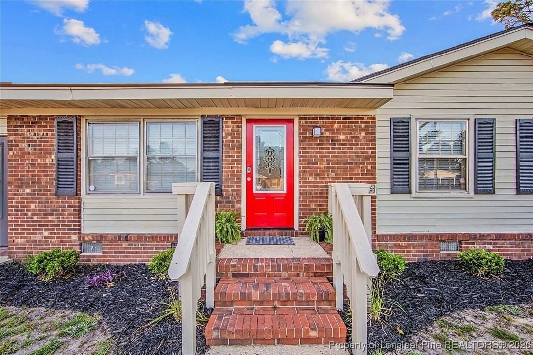 2816 E Cramer Dr - Photo 2 of 21