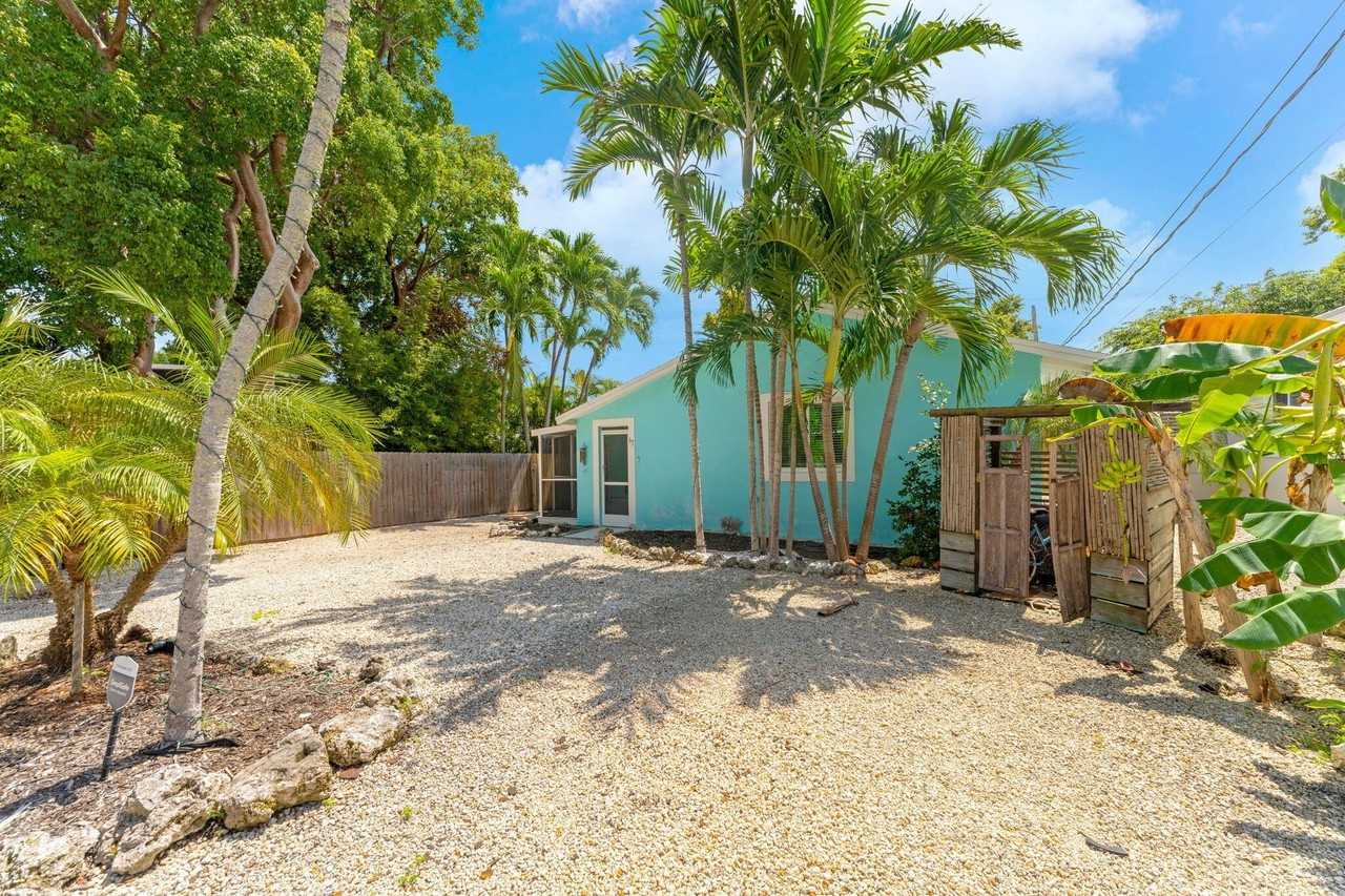 67 Jewfish Ave - Photo 2 of 43