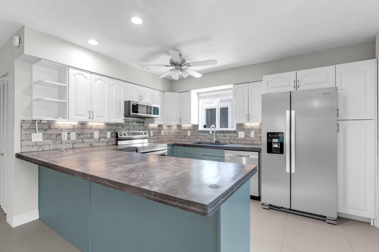 67 Jewfish Ave - Photo 7 of 43