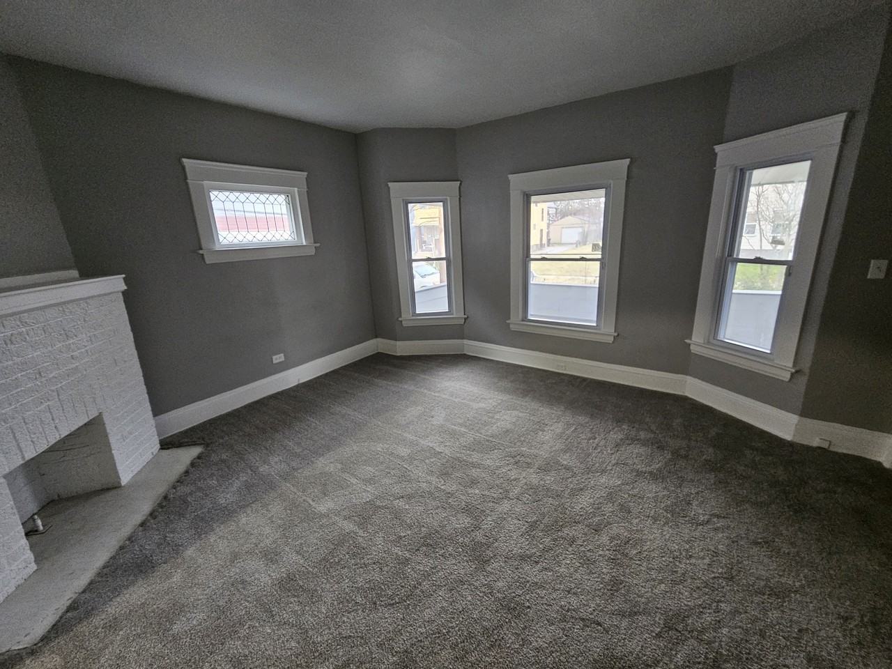 12717 Parkhill Ave - Photo 2 of 19