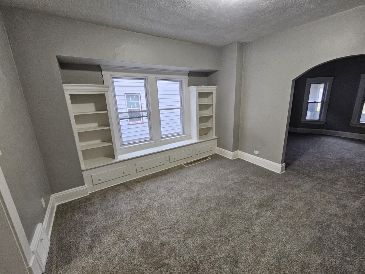 12717 Parkhill Ave - Photo 4 of 19