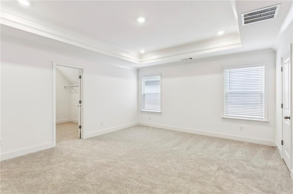 313 Fraley Dr - Photo 4 of 14