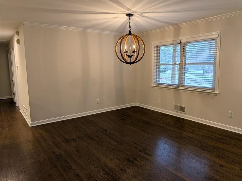 3036 Hudson Ct - Photo 3 of 17