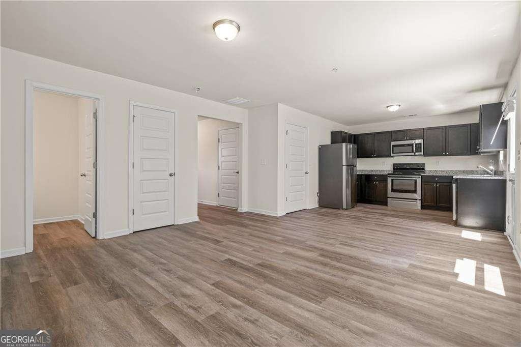 631 Carlton Pointe Dr Unit 24 #24 - Photo 7 of 23