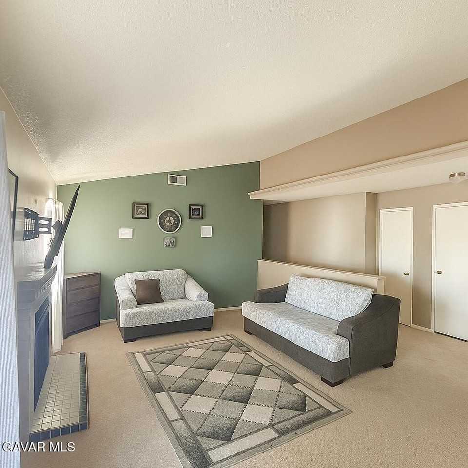 39928 179th St E - Photo 4 of 21