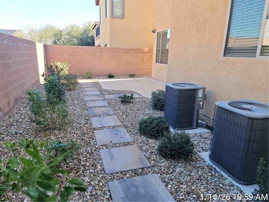 10416 Scotch Elm Ave - Photo 5 of 37