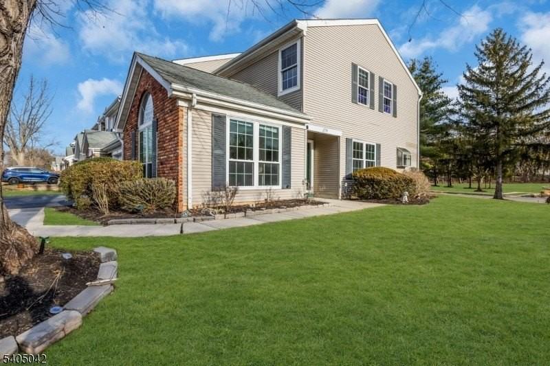 279 Haven Way - Photo 4 of 35