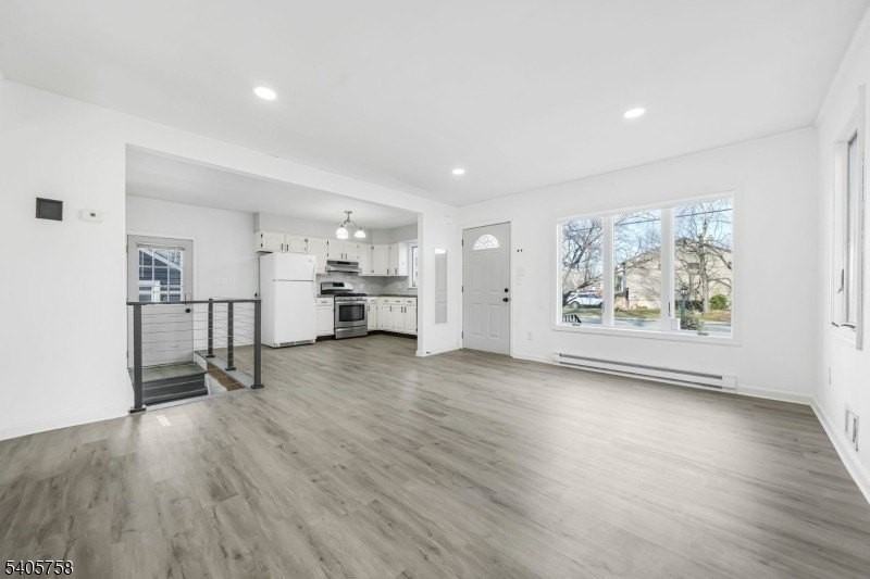 12 Carlson Pl - Photo 4 of 17