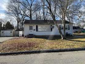 31 Kingston Rd - Photo 1 of 1