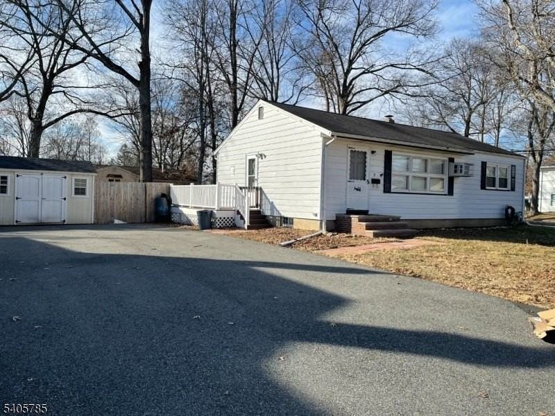 31 Kingston Rd - Photo 2 of 15