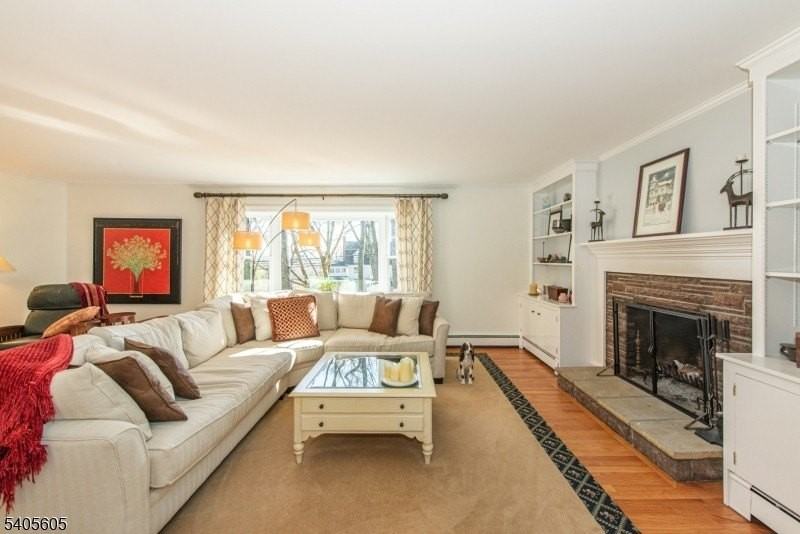 237 Morris Ave - Photo 7 of 37