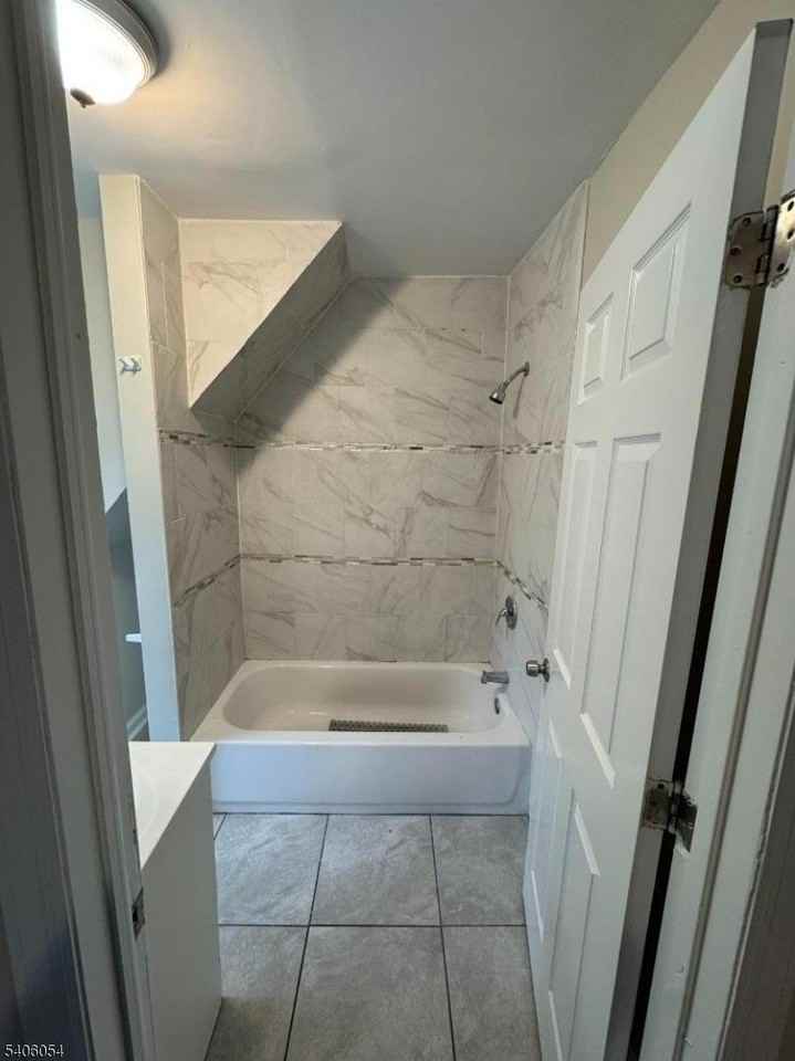 195 N 11th St - Photo 7 of 7