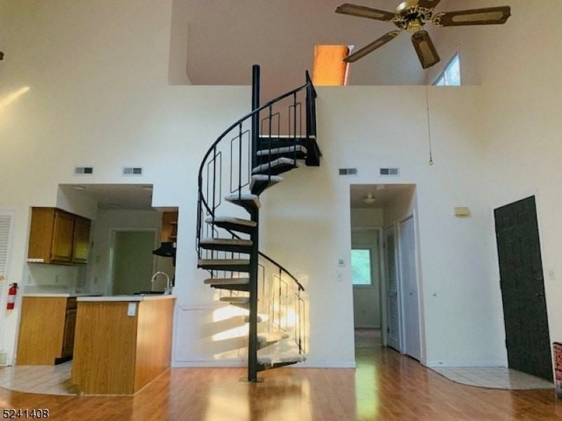 8 Augusta Dr #8 - Photo 3 of 4