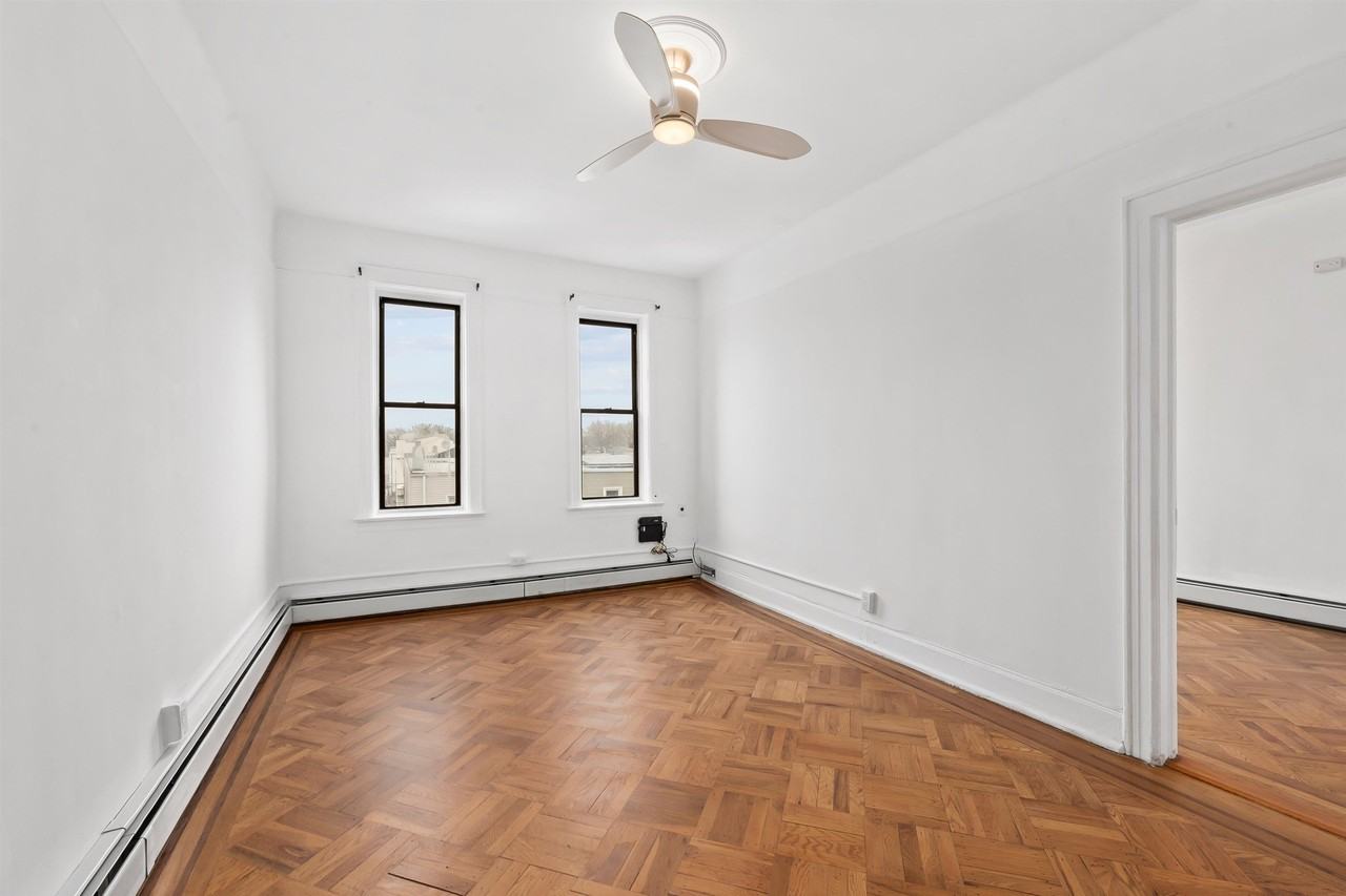 264 Clendenny Ave #6 - Photo 6 of 12