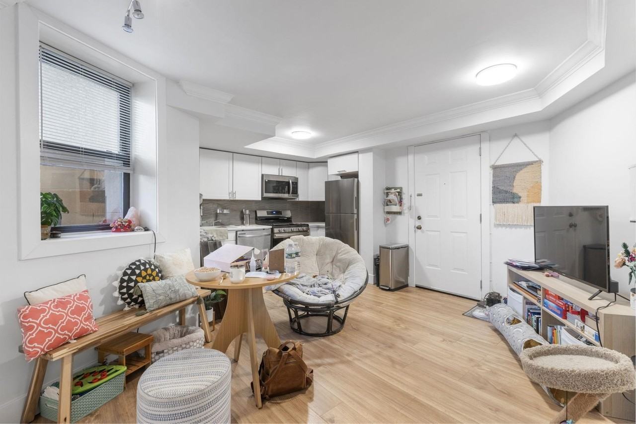 151 Sip Ave #38 - Photo 4 of 12