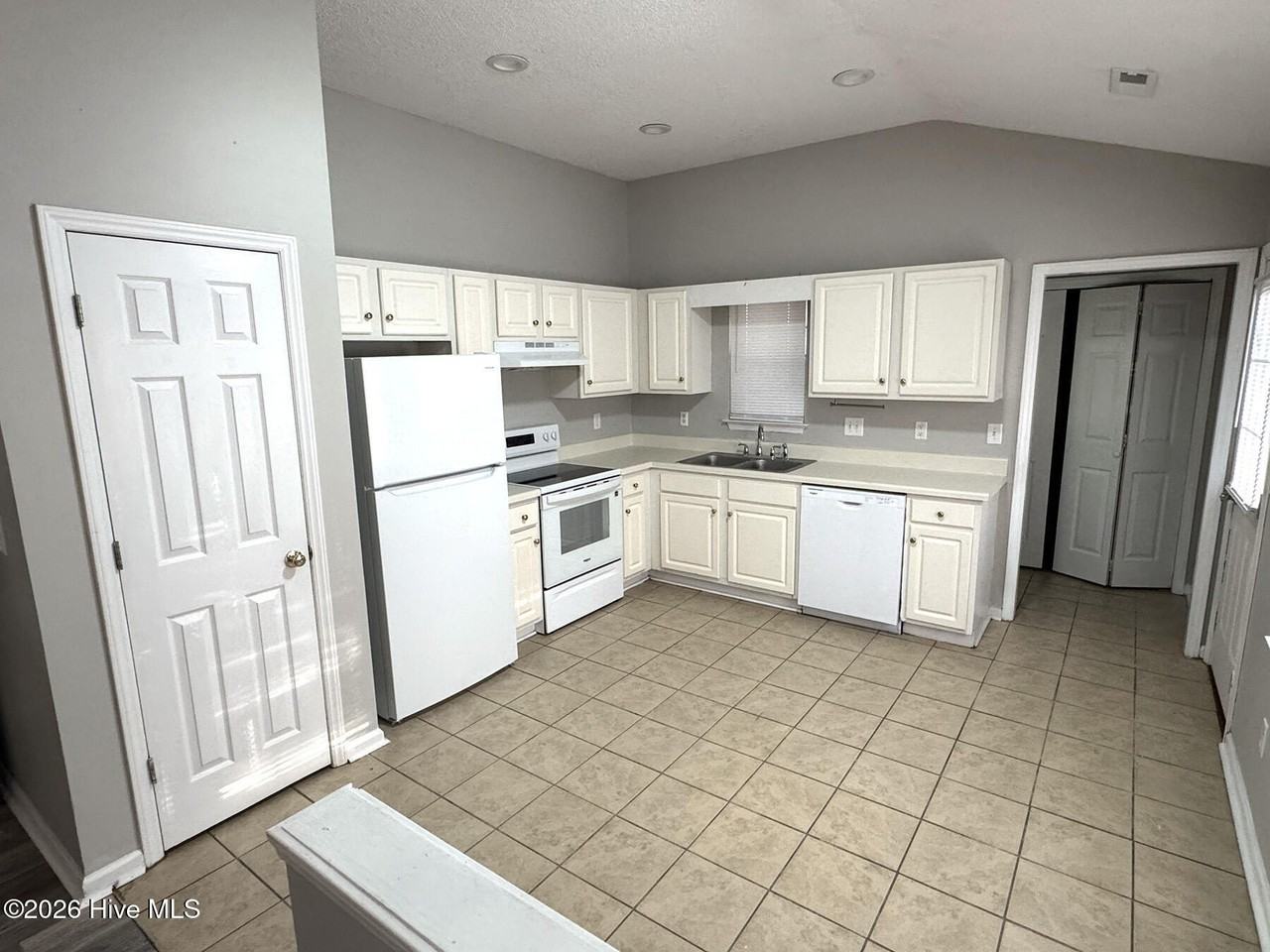 1114 Welborn Rd - Photo 3 of 7